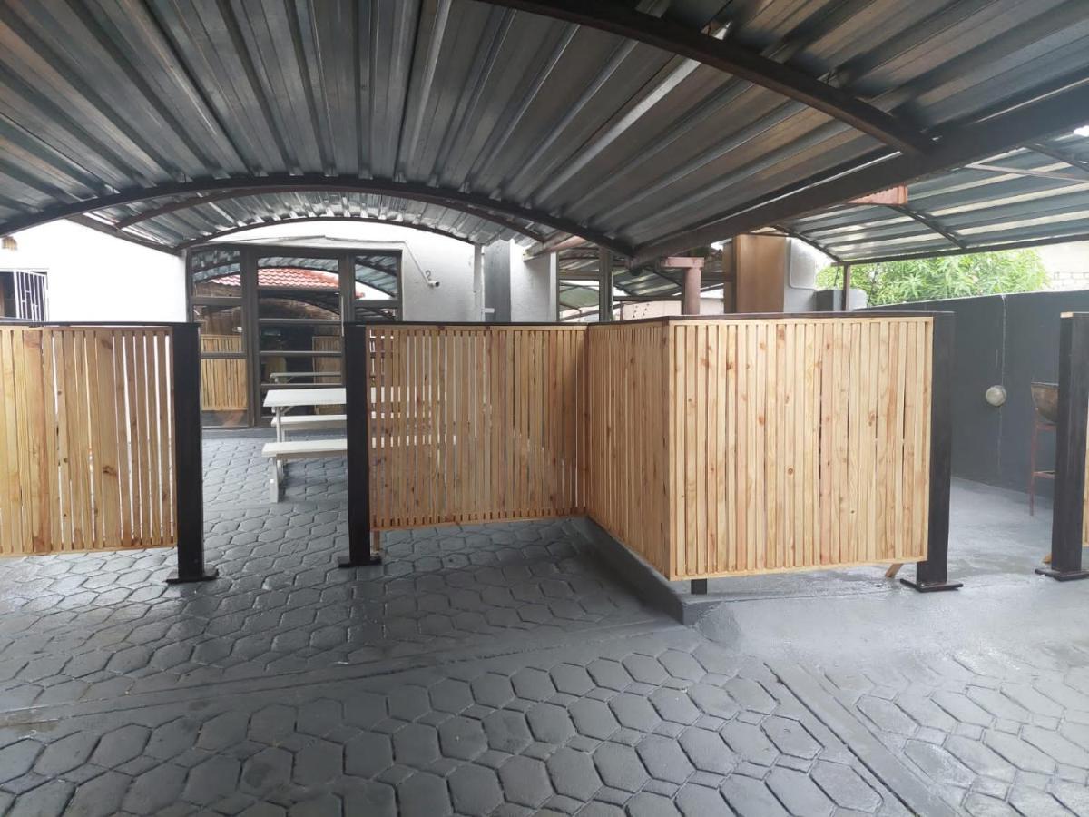 Nsuku Bed&Breakfast Thulamahashi Bagian luar foto