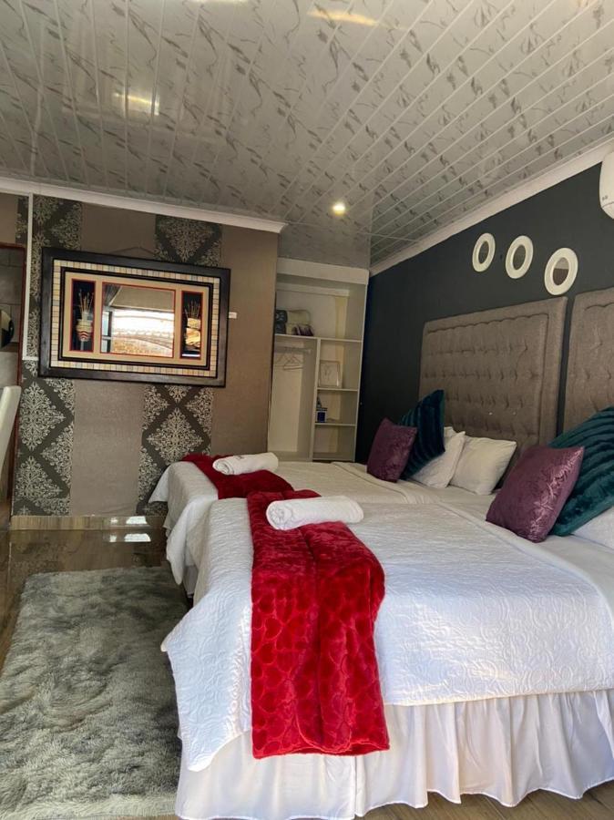 Nsuku Bed&Breakfast Thulamahashi Bagian luar foto