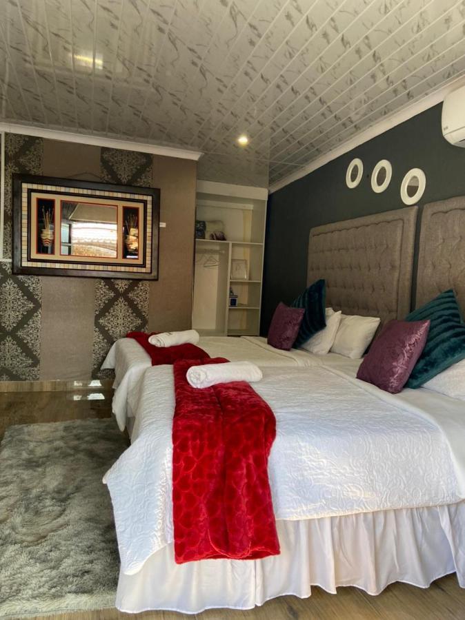 Nsuku Bed&Breakfast Thulamahashi Bagian luar foto